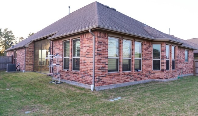 Photo - 5519 Caper Shores Ln