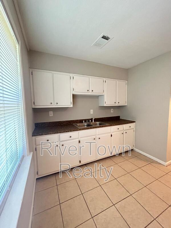 Photo - 3304 Sweet Springs Dr