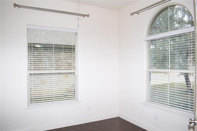 Photo - 3001 Tempe Dr