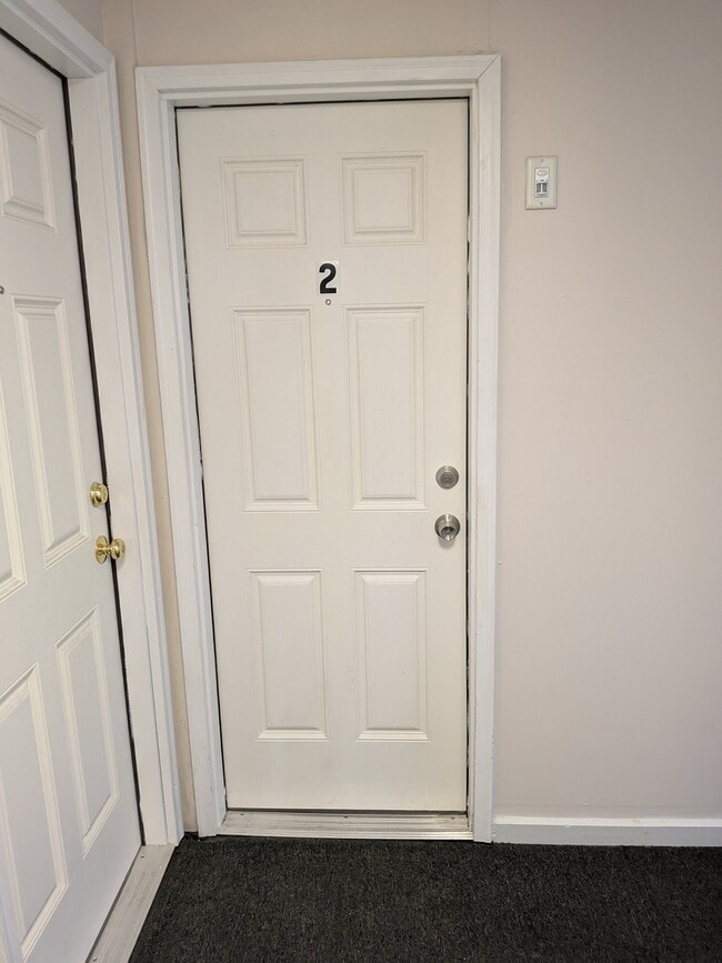 Photo - 437 Bay St Unit 2