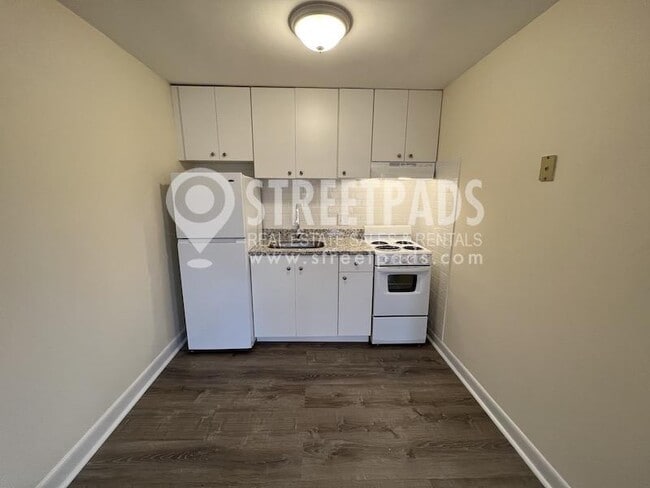 Photo - 1 bedroom in Boston MA 02134