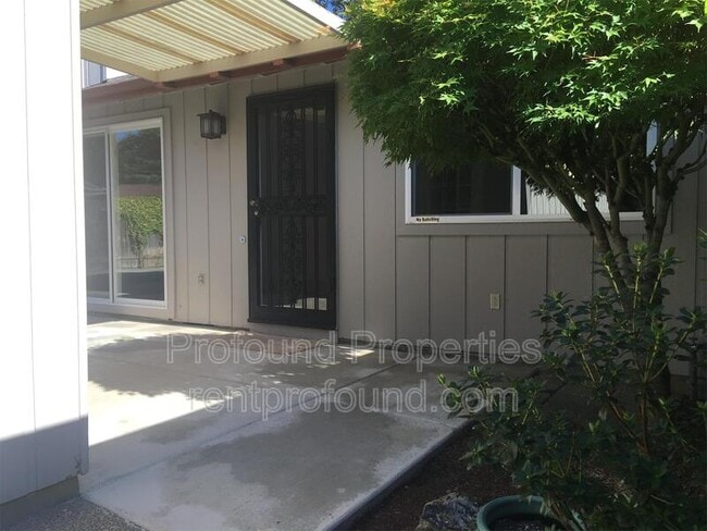 Photo - 18920 NW Nelscott St