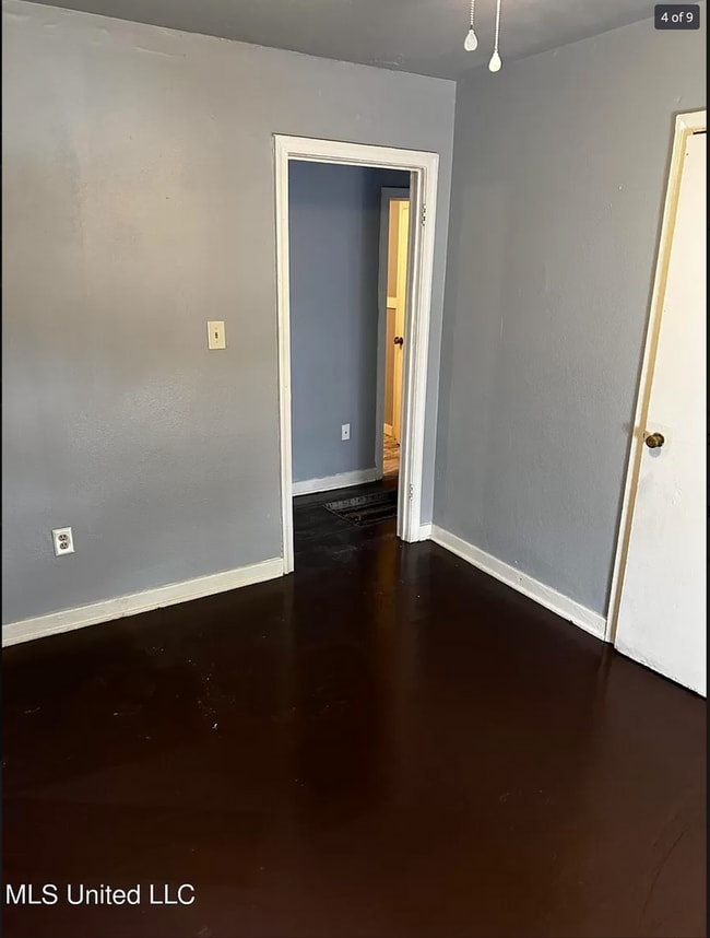 Photo - HUD Friendly | 3 Bed 1.5 Bath | Available ...