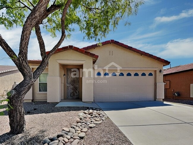 Building Photo - 9376 N Grasshopper Dr Rental