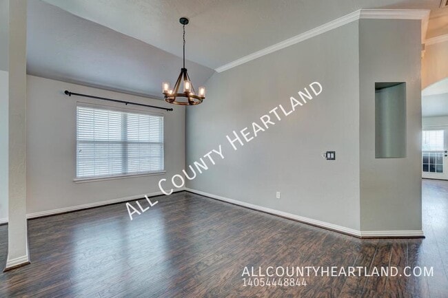 Photo - 204 Dollina Ct