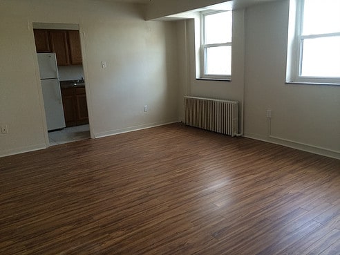 Perry Highway Apartments