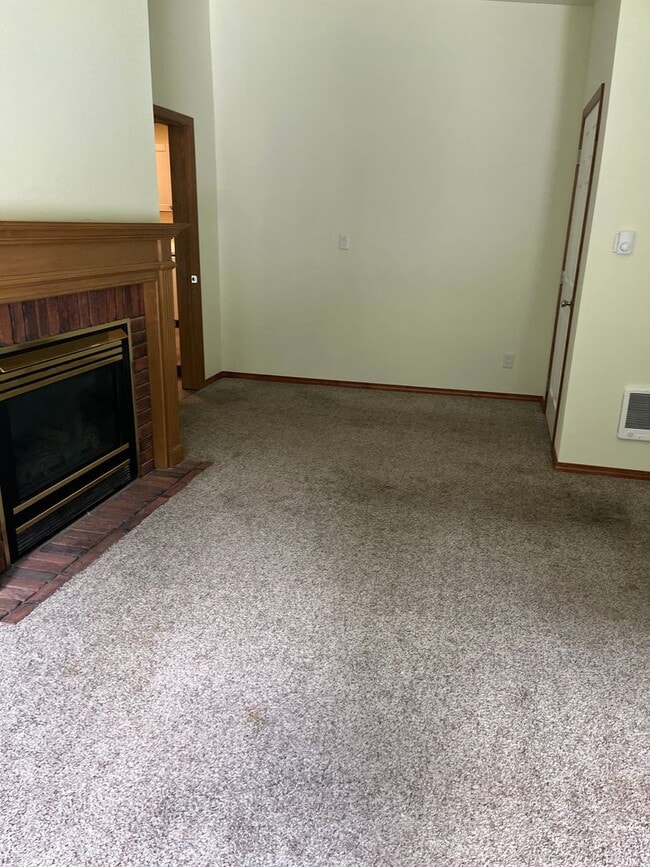 17704 N Hilltop Rd Unit #2