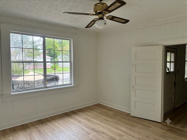 Photo - 513 Hoke St