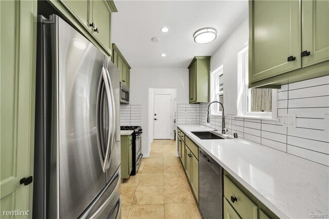 Photo - 2 br, 1 bath House - 2006 Chariton St