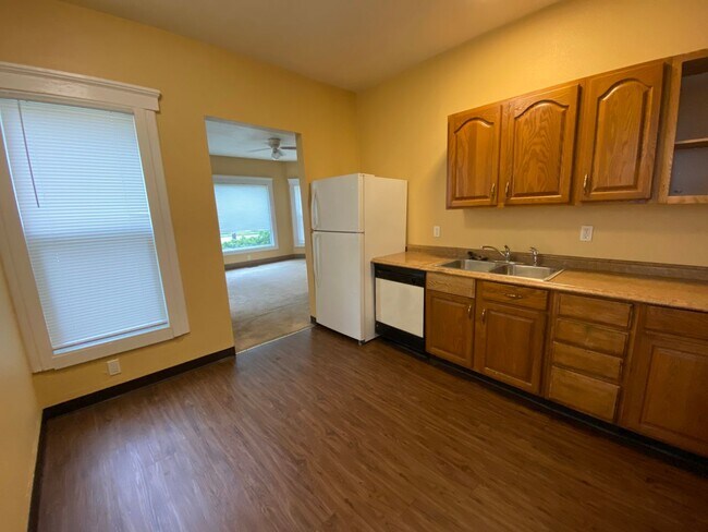 Photo - 190 Blake Blvd Unit 2