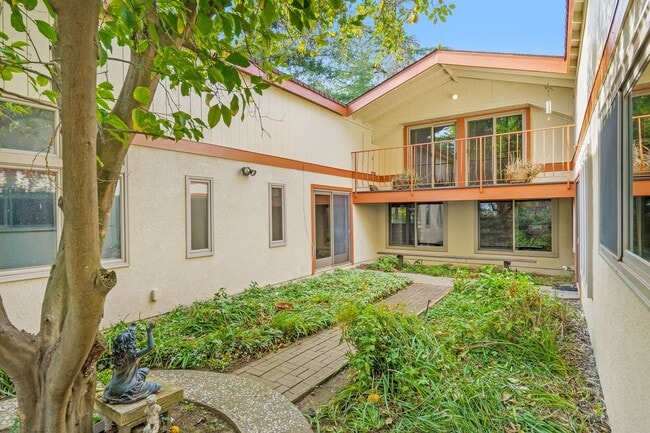 Beautiful 3 Bedroom home in Stonegate - Beautiful 3 Bedroom home in Stonegate