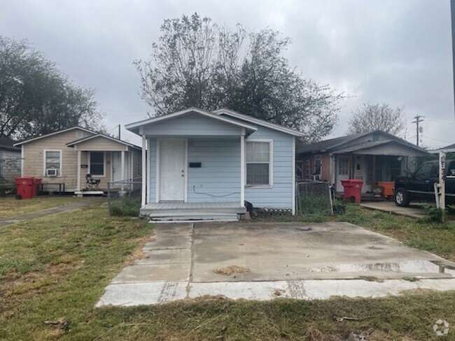 Building Photo - Cozy 1 Bedroom, 1 Bathroom Rental in Robstown