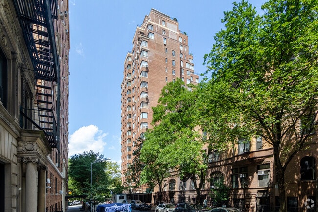 Photo - 100 Riverside Dr