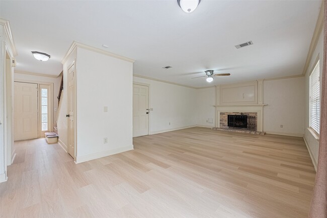 Photo - 3614 Bee Bayou Ln