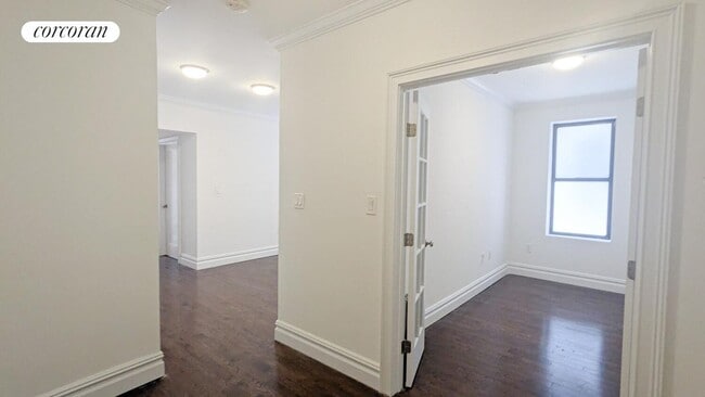 Photo - 24-39-39 38th St