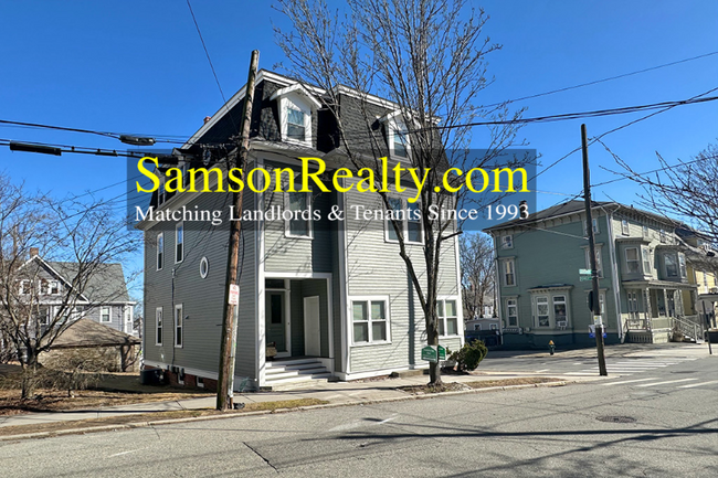Building Photo - 99 Governor St Rental