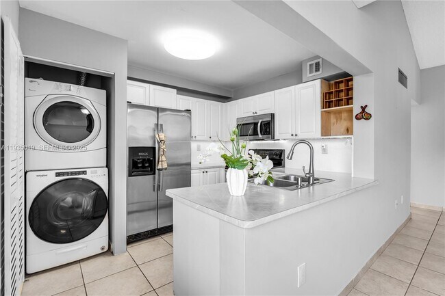 Photo - 341 W Park Dr Unidad 203-15