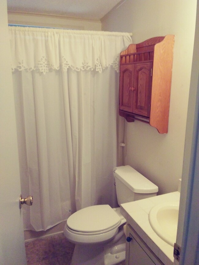 Photo - St. Cloud, 2 Bed, 2 Bath, 2 Bonus rooms, close to stores