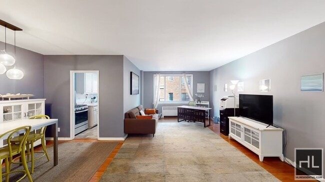 Photo - Westchester Avenue Unit 3H