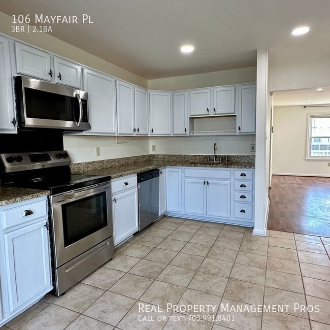 Photo - 106 Mayfair Pl