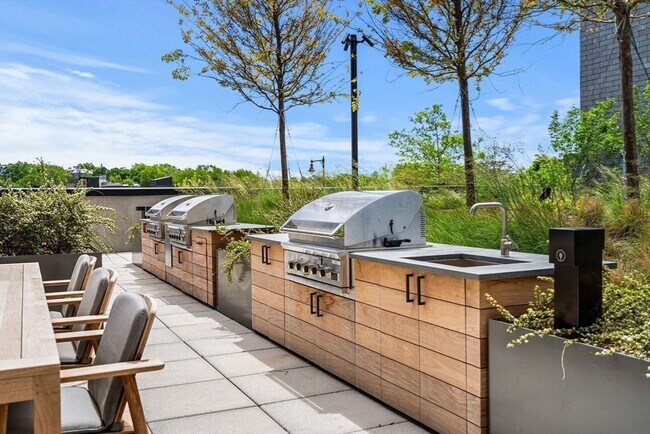 1515 Commonwealth Ave Unit 314