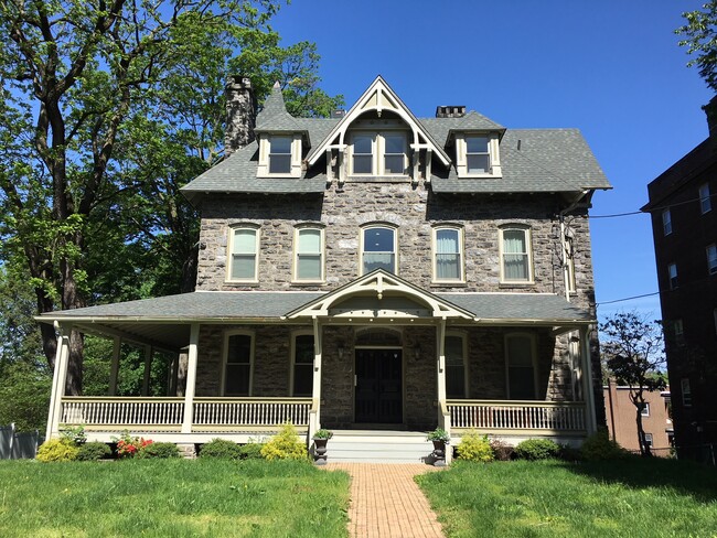 West Mt Airy - West Mt Airy Condo Unit Six