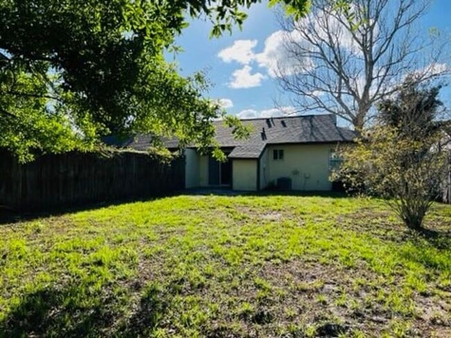 Photo - 2 Bedroom UCF Duplex