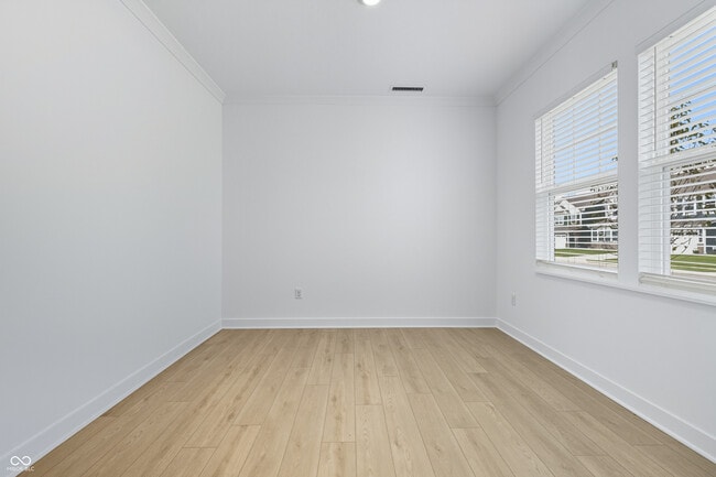 Photo - 15395 Alperton Rd