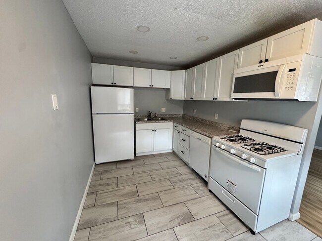 3234 Heatherton Dr Unit 3