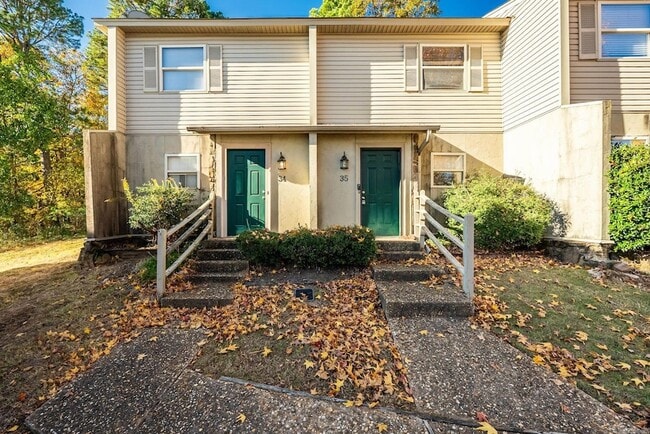 Building Photo - 34 Edgehill Cove