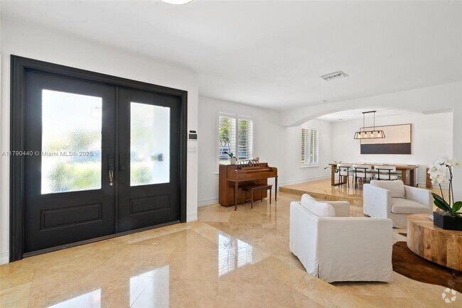 Building Photo - 14700 SW 78th Ave Rental