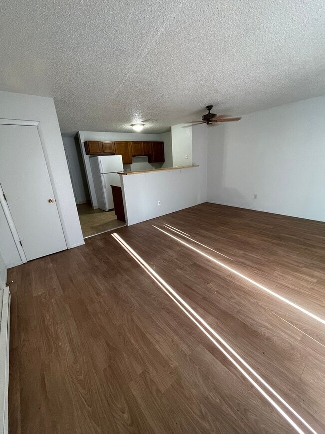440 W 4th St Unit 3