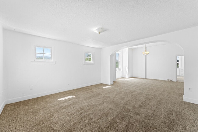 Photo - 4800 Holdings LLC Unidad 125 E 4800 S