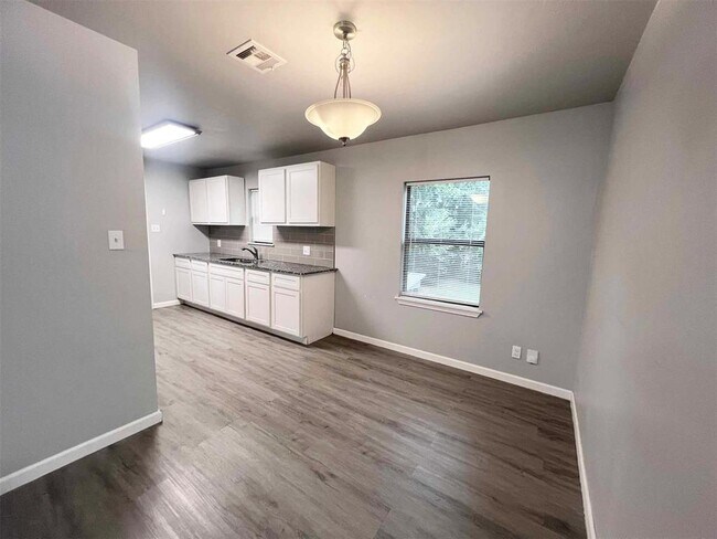 Photo - 3133 NW 32nd St