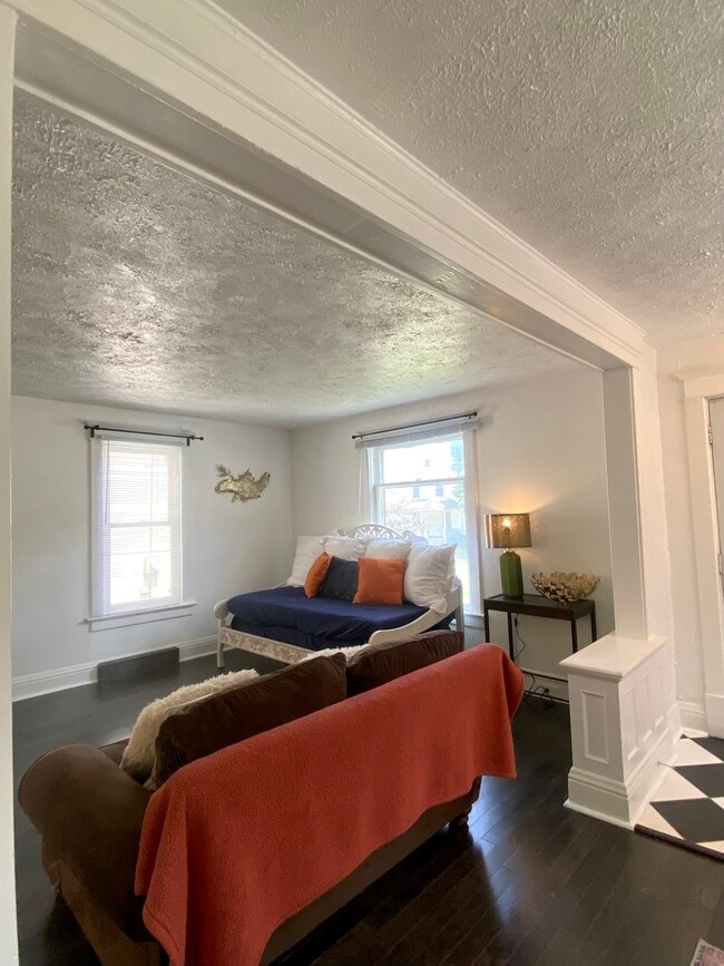 Living Room - 120 Lathrop St