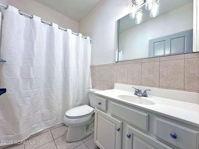 Photo - 865 Arnold Ave