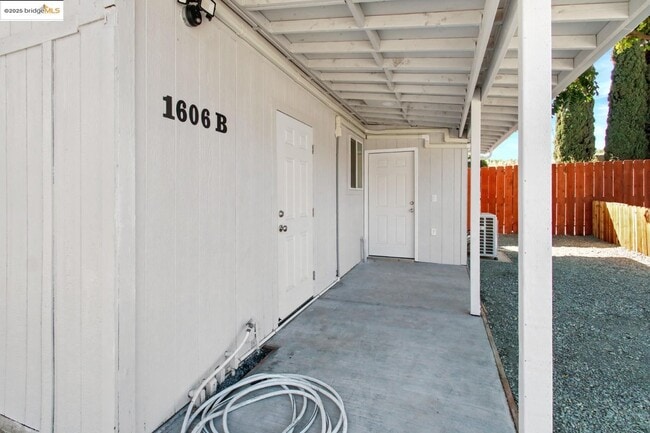 Photo - 1606-1618 Viera Ave