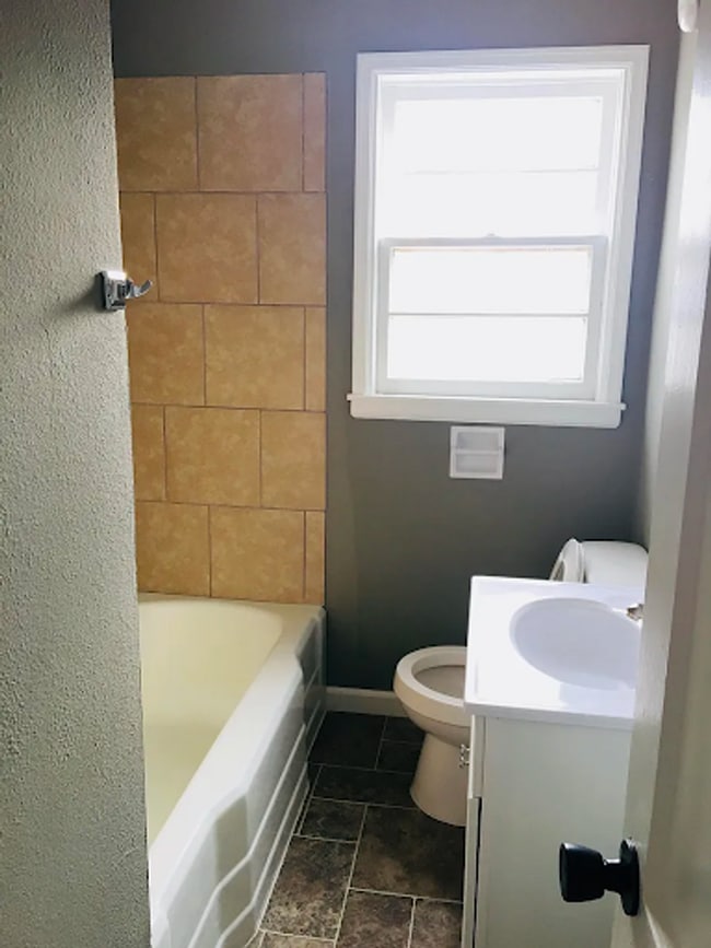 Photo - 1837 S Elizabeth St