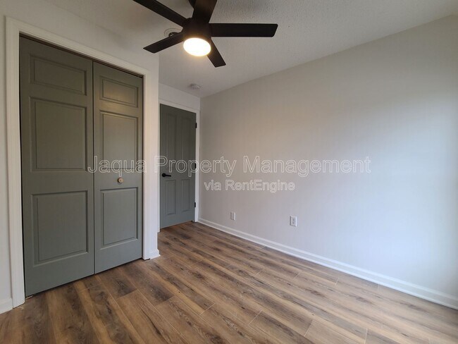 Photo - 556 Broadway St Unidad 2b