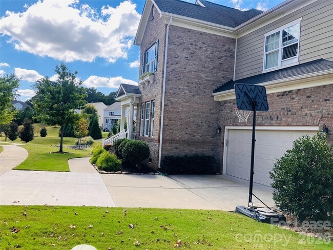 Photo - 8634 Shadetree St