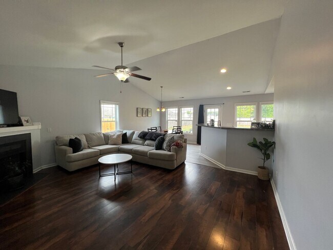 Photo - 102 Gobblers Way