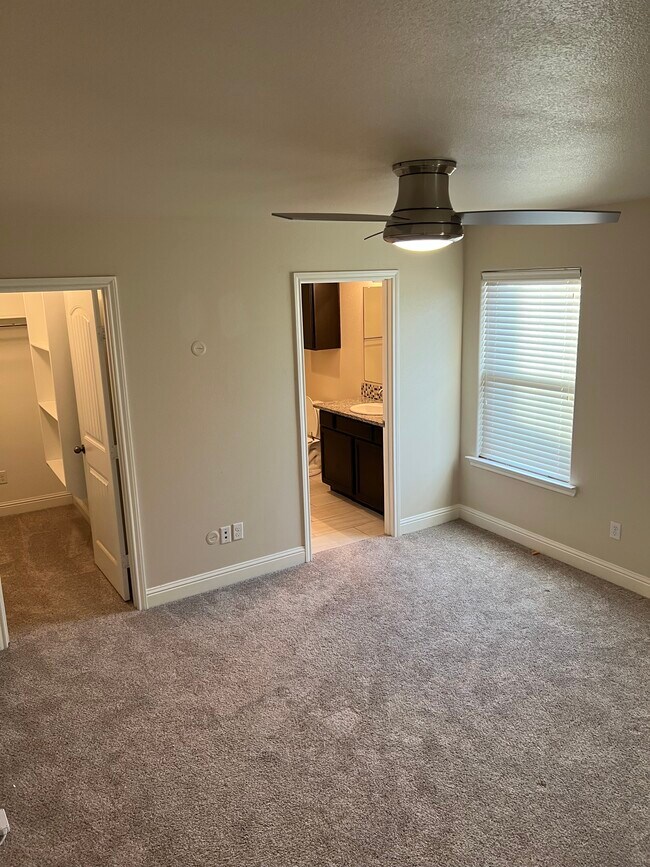 Photo - 3710 Rochester Ave