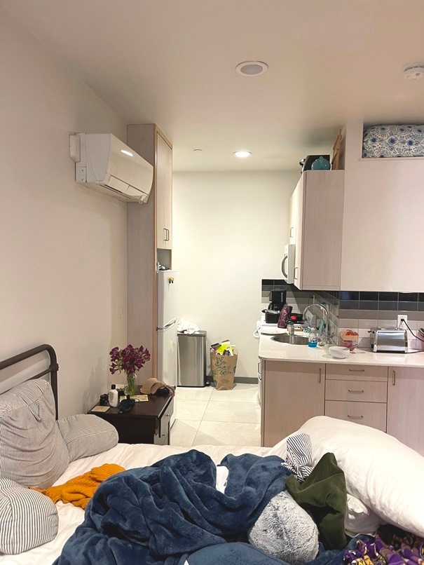 Photo - 82 Peterborough St