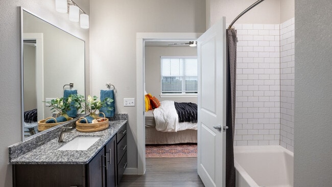 Photo - Love Where You Live – Plus Get 6 Weeks Free! Unit APD