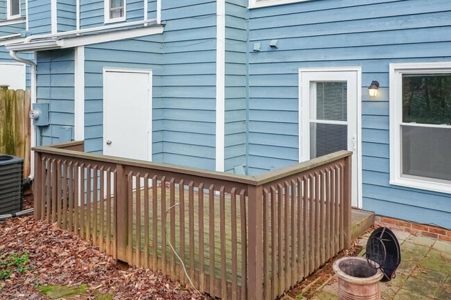 Photo - Quaint End Unit Two Bedroom Townhome in Cary