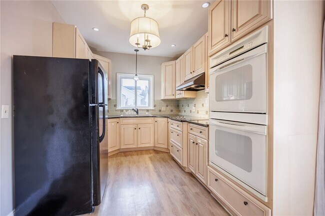 Photo - 1609 Culver Rd