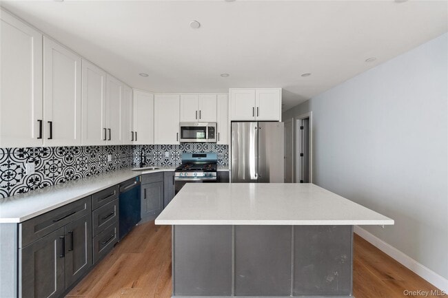 Photo - 356 S Tenth Ave