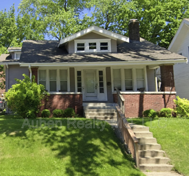 Photo - 5315 Charlotte St