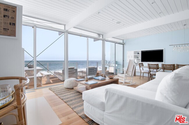 Photo - 24554 Malibu Rd