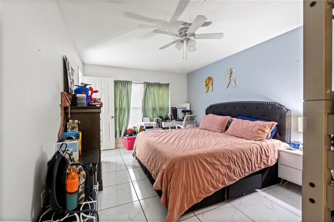 Photo - 432 HUNTER Cir